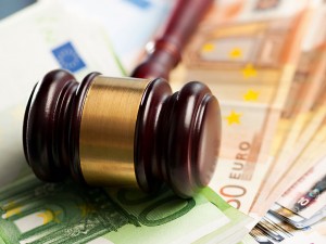 UK- and US-based lawyers are increasingly seeing the value in litigation finance, with 34 percent of in-house and private practice lawyers in the UK claiming to make their clients aware of it